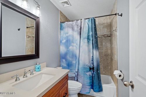 8818 12 St, Phoenix AZ 85086-7450 exterior