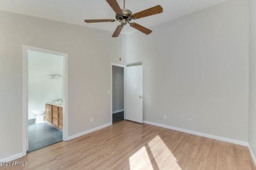 14437 47 Pl, Phoenix AZ 85018-6009 exterior