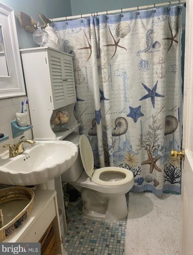 3466 Friendship St, Philadelphia PA 19149-1621 exterior