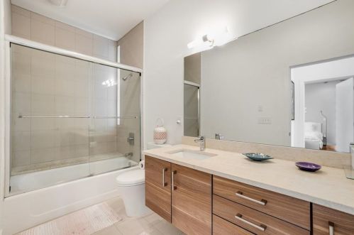 2679 Acorn Ave, Atlanta GA 30305-3703 exterior