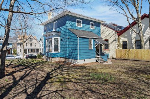 945 Jenifer St, Madison WI  53703-3521 exterior