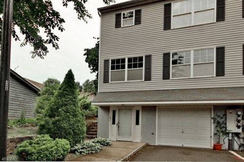 2031 Ostwood Ter, Maplewood NJ  07040-3330 exterior
