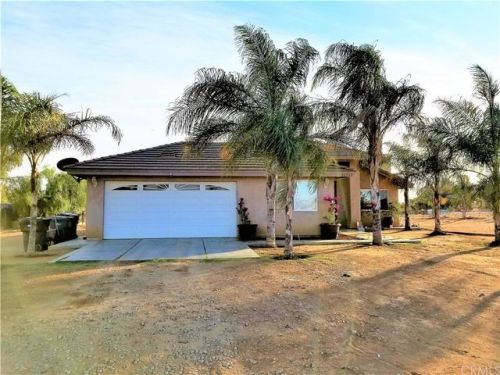 22243 Fisher St, Perris CA  92570-6827 exterior