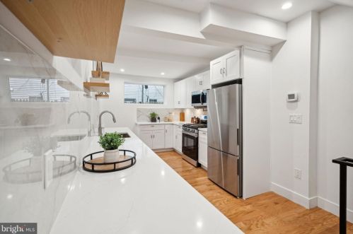 416 Cantrell St, Philadelphia PA 19148-3320 exterior