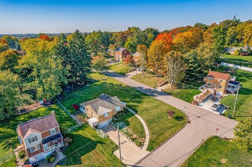 600 Malibran Dr, Pittsburgh, PA 15237-5658