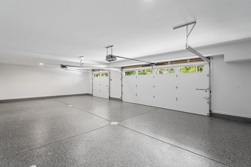 5532 Forbes Ave, Pittsburgh PA  15217-1126 exterior