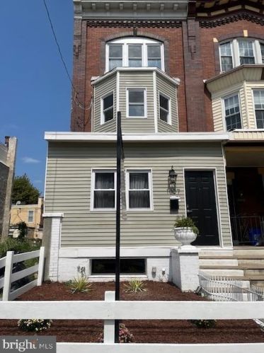 1107 52 St, Philadelphia PA 19143-4217 exterior