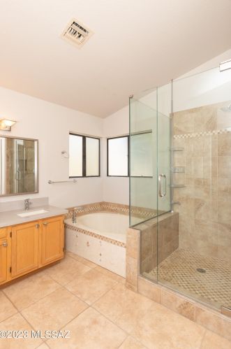 6125 Reliance Dr, Tucson AZ  85704-5326 exterior