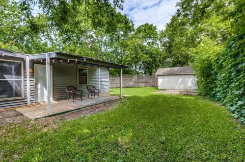 11221 Dalron Dr, Dallas TX  75218-1317 exterior