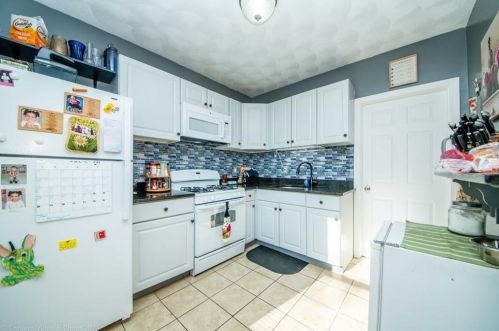 136 Ohio Ave, Providence RI  02905-4304 exterior