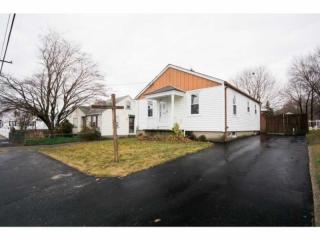 13 Delmont St, Providence, RI 02919-2701
