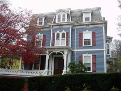 104 Eldredge St, Newton, MA 02458-2006