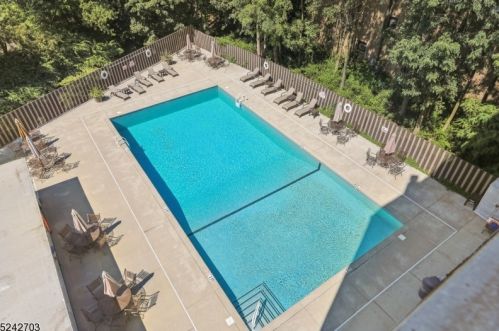 465 Valley St, Maplewood NJ  07040-1330 exterior