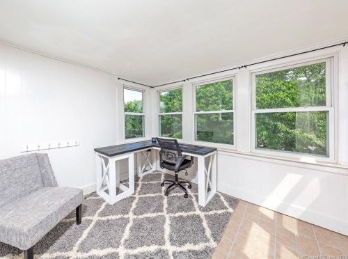 5 Commonwealth Ave, New Britain CT  06053-2913 exterior