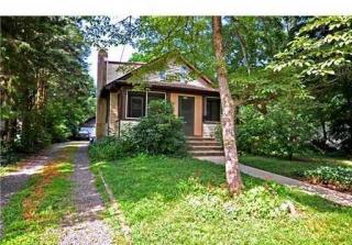 216 Kossuth St, Piscataway, NJ 08854-3206