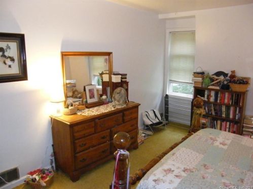 77 Scenic View Dr, Deep River CT 06417-1658 exterior