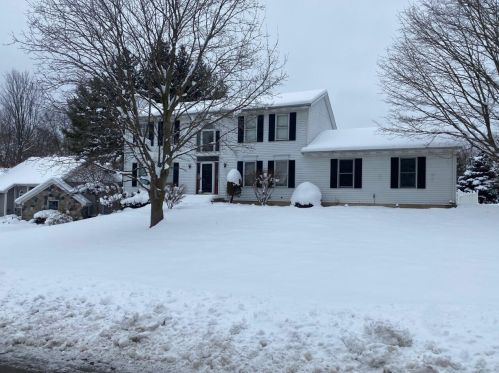 1863 Sunvale Dr, Wyoming, MI