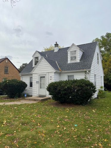 5363 53rd St, Milwaukee, WI 53218-3320