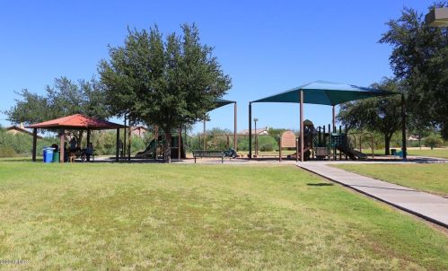 4515 Chisum Trl, Phoenix AZ  85050-8568 exterior