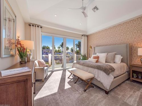 190 16 Ave, Naples FL 34117-2241 exterior