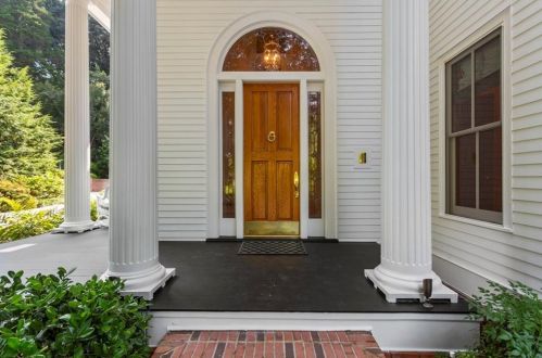 4629 High Point Rd, Atlanta, GA 30342-2811