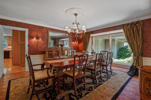 13592 Royal Glen Dr, Saint Louis MO 63131-1029 exterior