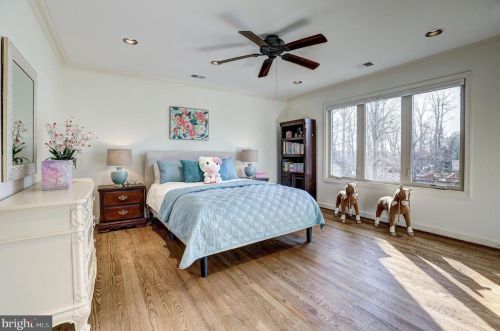 9832 Avenel Farm Dr, Rockville MD 20854-5410 exterior