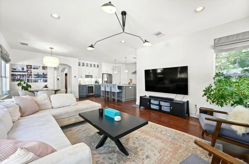 4332 Canoas Dr, Austin TX 78730-1407 exterior