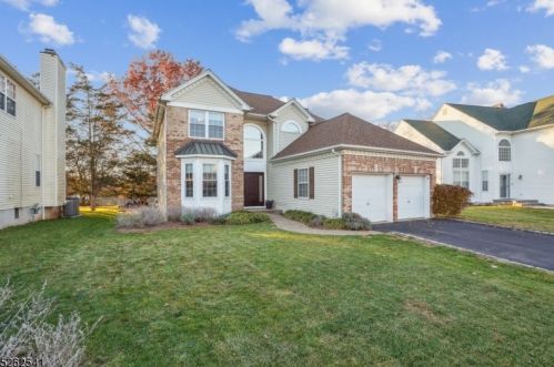 19 Jarman Pl, Bridgewater, NJ 08807-5580