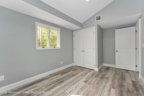 376 Barnegat Ave, Berkeley Township NJ  08721-1112 exterior