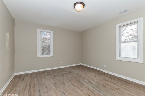 9059 Ellis Ave, Chicago IL 60619-7821 exterior