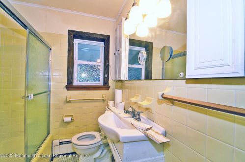 202 Conifer Dr, Lacey NJ 08731-3003 exterior