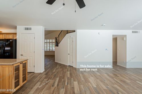 17033 45th St, Phoenix AZ 85050-8561 exterior