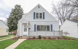 2129 85th St, Milwaukee, WI 53227-1747