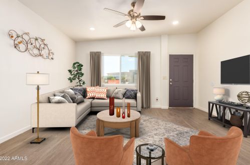 7002 10th St, Phoenix, AZ 85042-5521