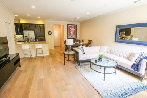 1455 Montgomery St, Tustin, CA 92782-1793