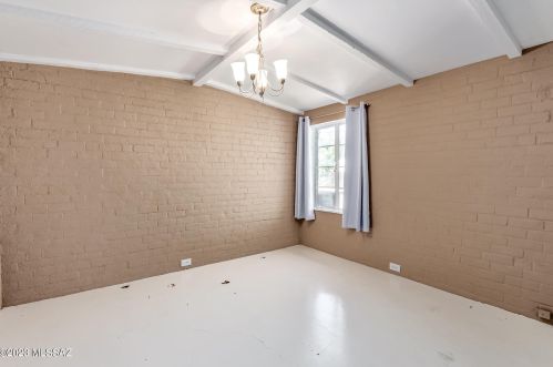 1211 Forgeus Ave, Tucson AZ  85716-3831 exterior