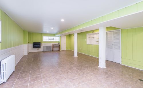 6645 Campbell Ave, Chicago IL 60645-5018 exterior