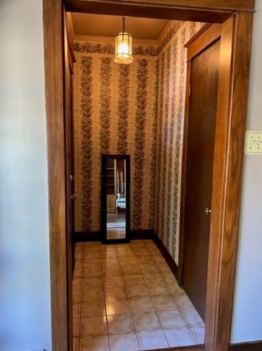 7771 Elmgrove Dr, Chicago, IL 60707-1337