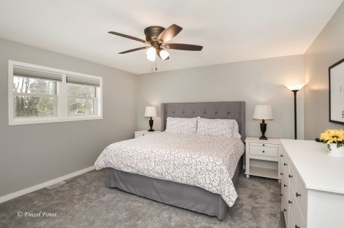 940 Tara Dr, Bull Valley IL 60098-7004 exterior