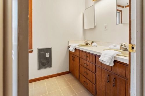 7328 Lloyd St, Milwaukee WI 53208-1207 exterior