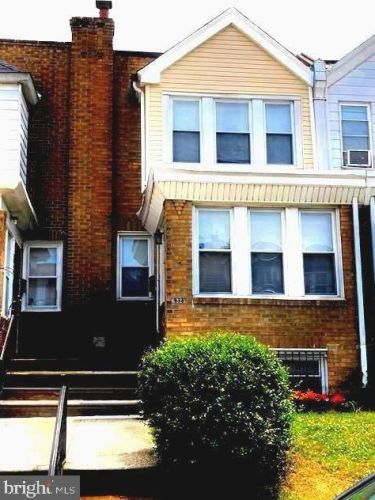 6323 18th St, Philadelphia, PA 19141-1427