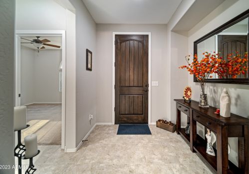 6191 Granite Dr, Chandler, AZ 85249