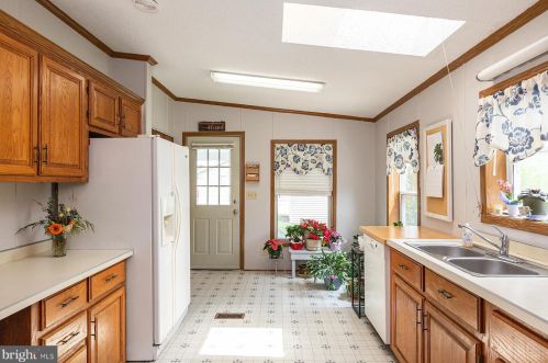 518 Pheasant Rdg Cir, Lancaster PA exterior