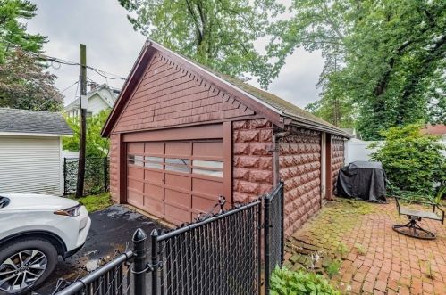 103 Birchwood Ave, Springfield MA  01106-1107 exterior