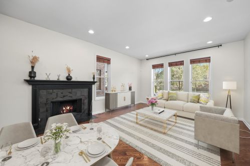 4956 Champlain Ave, Chicago, IL 60615-2539