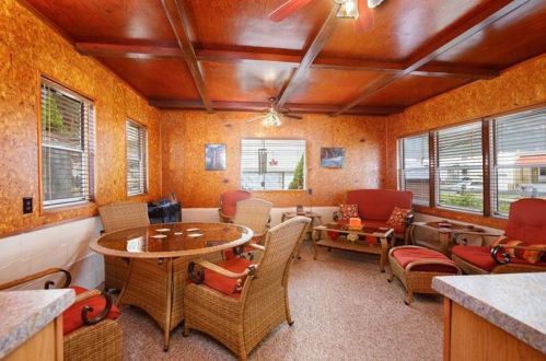 3332 Spg Gdn Rd, Pittsburgh PA 15212-1254 exterior