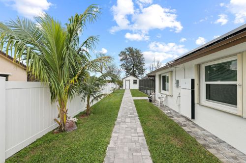 441 53rd St, Boca Raton FL  33487-3750 exterior