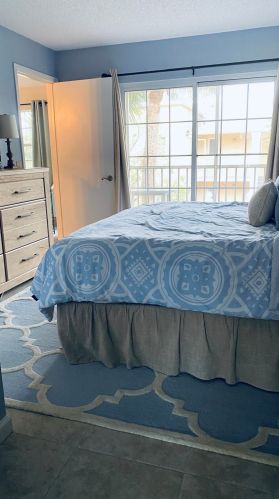 1630 Green Acres Cir, Fort Pierce FL 34952-5010 exterior