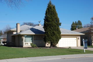 6315 Kolmar Ave, Chicago IL  60646-4413 exterior